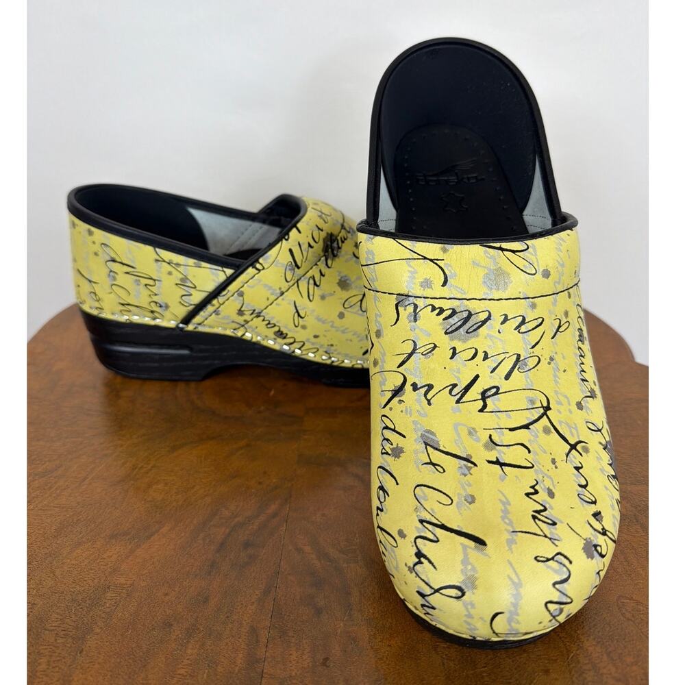 NIB Dansko Yellow Patterned Leather Professional Comfort Clogs Box Size 11